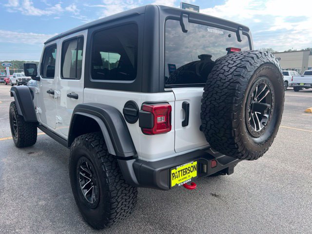 Used 2024 Jeep Wrangler Unlimited Rubicon w/ XTREMEE 35" Tire Package AWD/4WD image 7