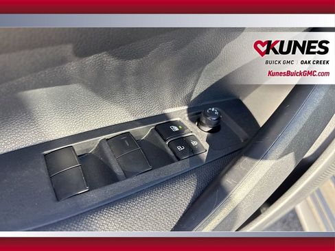 Used 2025 Toyota Corolla LE image 8