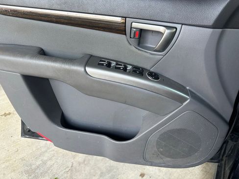 Used 2012 Hyundai Santa Fe GLS image 8