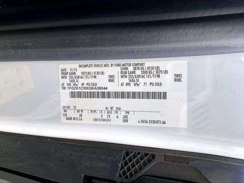 Used 2016 Ford Transit 150 XLT image 34