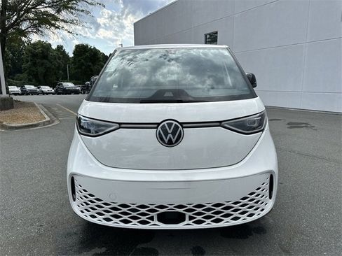 New 2025 Volkswagen ID. Buzz Pro S image 8