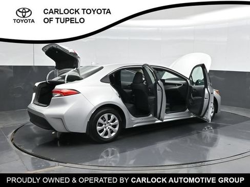 Used 2025 Toyota Corolla LE FWD image 55