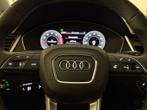 Used 2023 Audi Q5 2.0T Premium Plus w/ Premium Plus Package AWD/4WD image 11