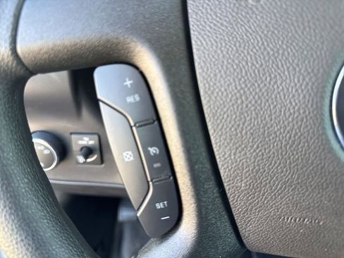 New 2025 Chevrolet Express 4500 w/ Power Convenience Package RWD image 19