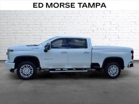 Used 2021 Chevrolet Silverado 2500 High Country AWD/4WD image 2
