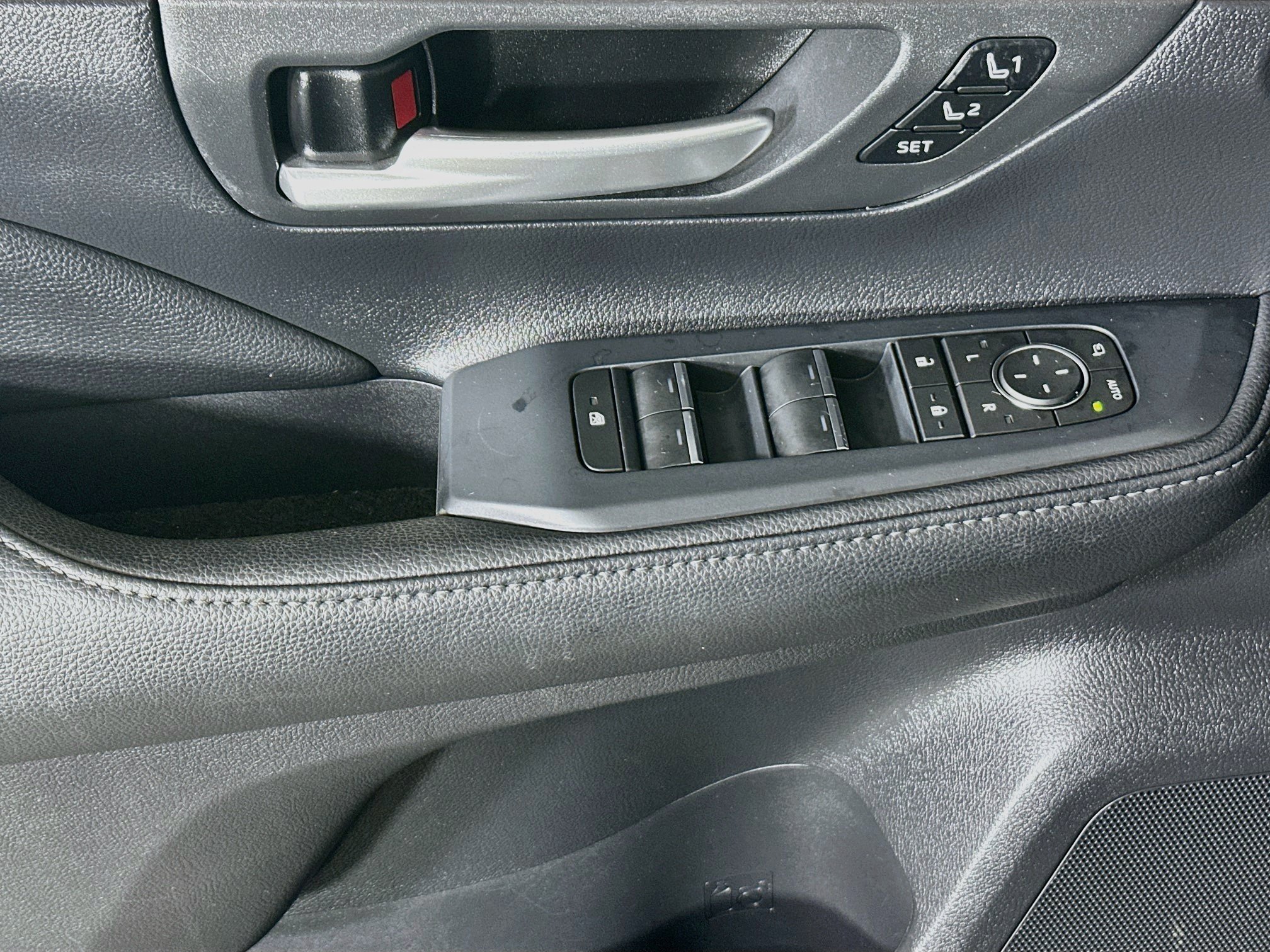 Certified 2024 Toyota Grand Highlander FWD image 14