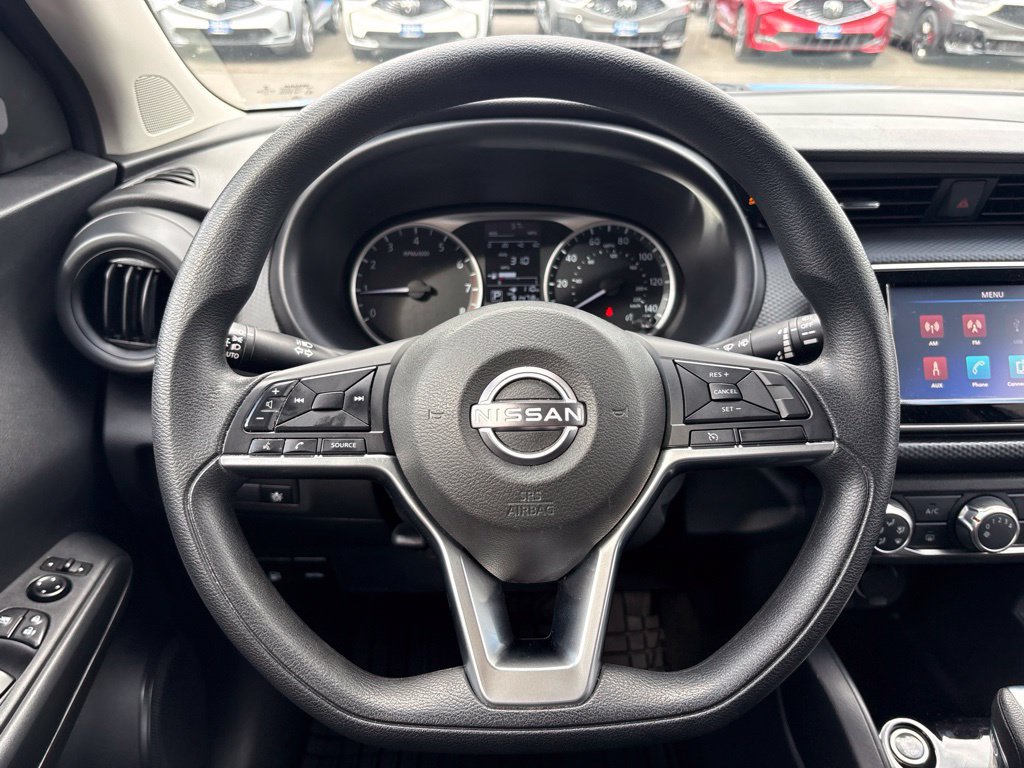 Used 2022 Nissan Kicks S FWD image 17