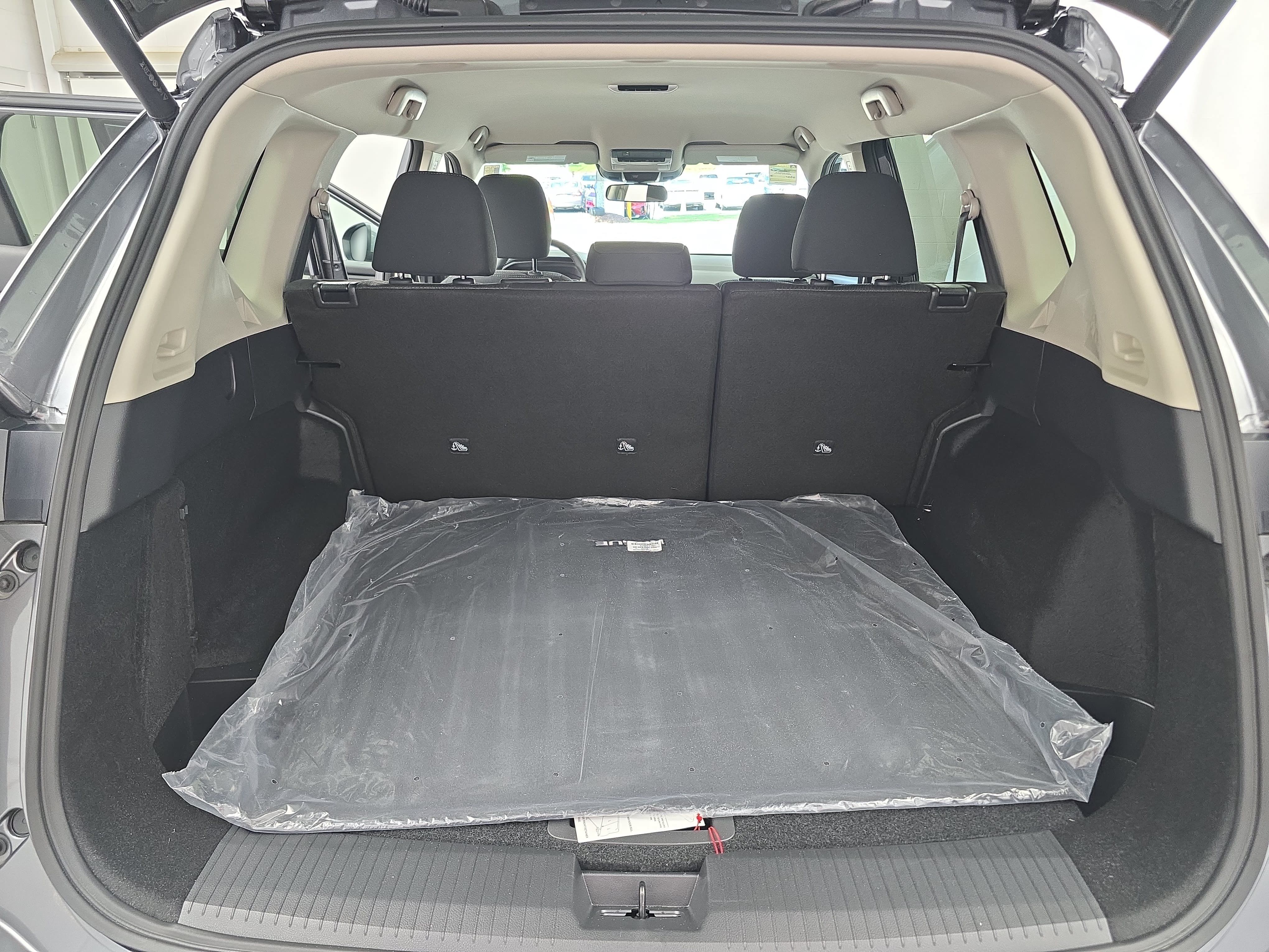 Certified 2026 Nissan Rogue SV FWD image 12