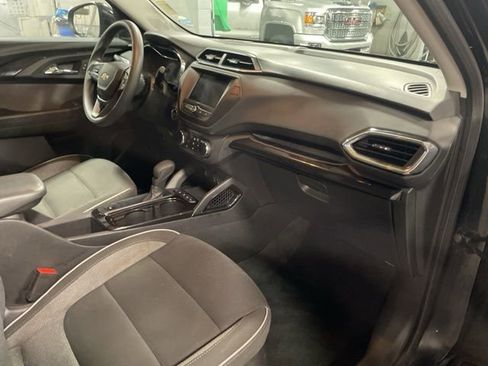 Used 2023 Chevrolet TrailBlazer LT AWD/4WD image 43