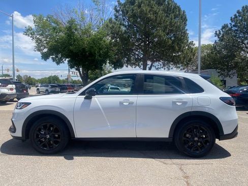 Used 2025 Honda HR-V Sport image 2