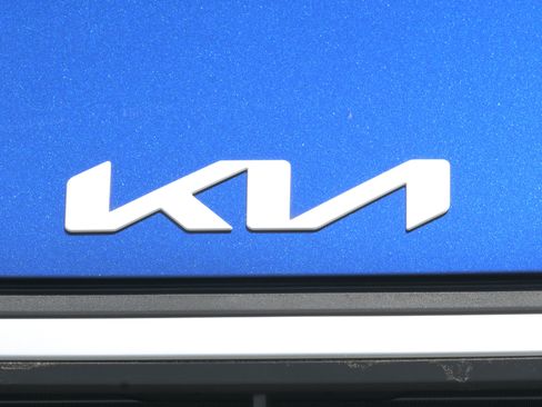 Used 2025 Kia K4 FWD image 38