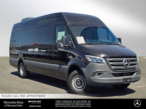 Used 2024 Mercedes-Benz Sprinter 3500 image 1