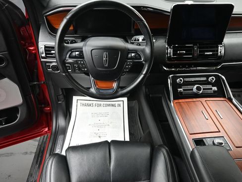 Used 2020 Lincoln Navigator Reserve w/ Luxury Package AWD/4WD image 15