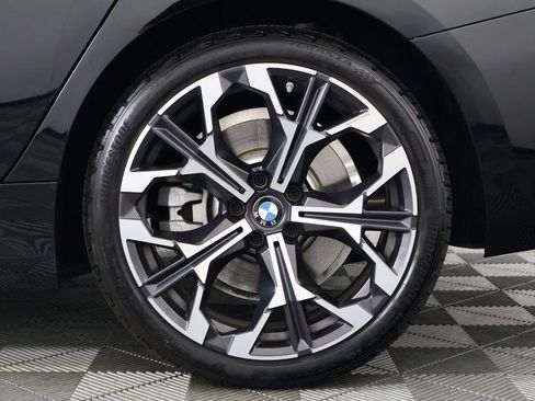 Used 2025 BMW 330i Sedan w/ Premium Package image 16