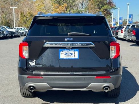 Used 2023 Ford Explorer Limited w/ Equipment Group 301A image 4