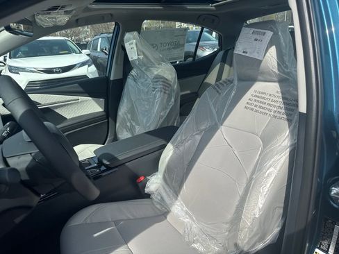 New 2026 Toyota Camry XLE AWD/4WD image 19