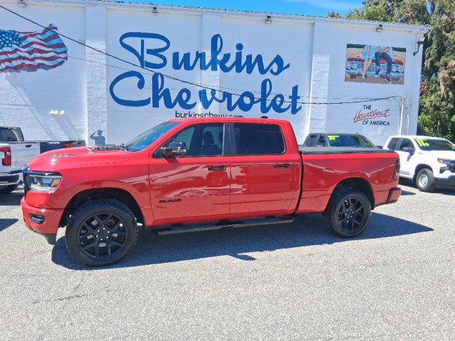 Used 2023 RAM 1500 Laramie AWD/4WD image 1