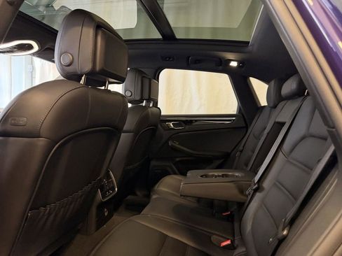 Used 2022 Porsche Macan S AWD/4WD image 23