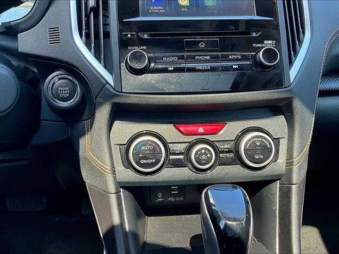 Used 2021 Subaru Crosstrek 2.0i Premium w/ Moonroof Package AWD/4WD image 17