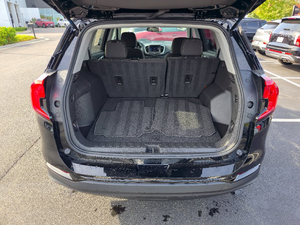 Certified 2024 GMC Terrain SLE w/ Elevation Edition AWD/4WD image 25