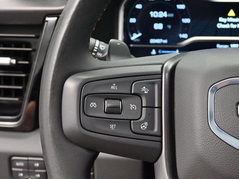 Used 2024 GMC Sierra 1500 AT4 w/ Technology Package AWD/4WD image 18