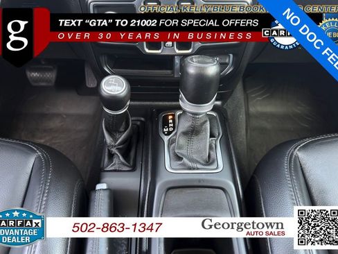 Used 2021 Jeep Wrangler Unlimited Sahara AWD/4WD image 3