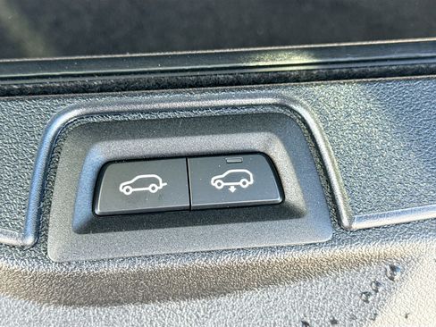 New 2026 BMW X5 xDrive50e image 13