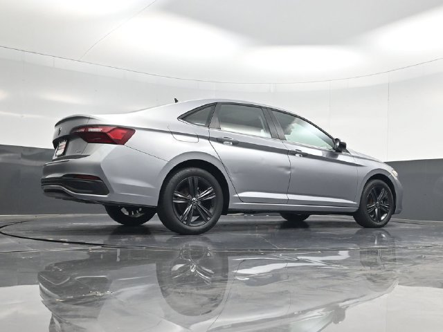 Used 2023 Volkswagen Jetta SE FWD image 48