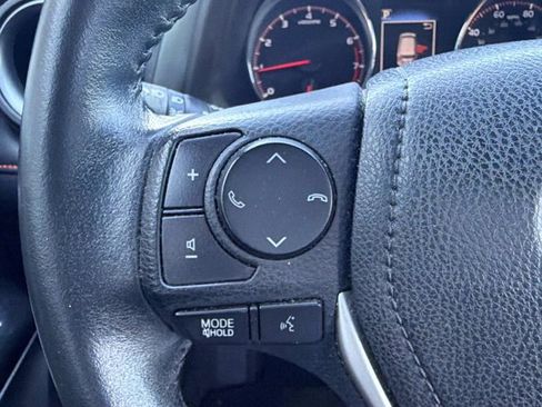 Used 2016 Toyota RAV4 SE FWD image 28