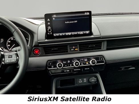 Used 2025 Honda Pilot EX-L image 9