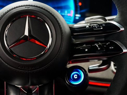 Used 2025 Mercedes-Benz GLE 63 AMG S image 16