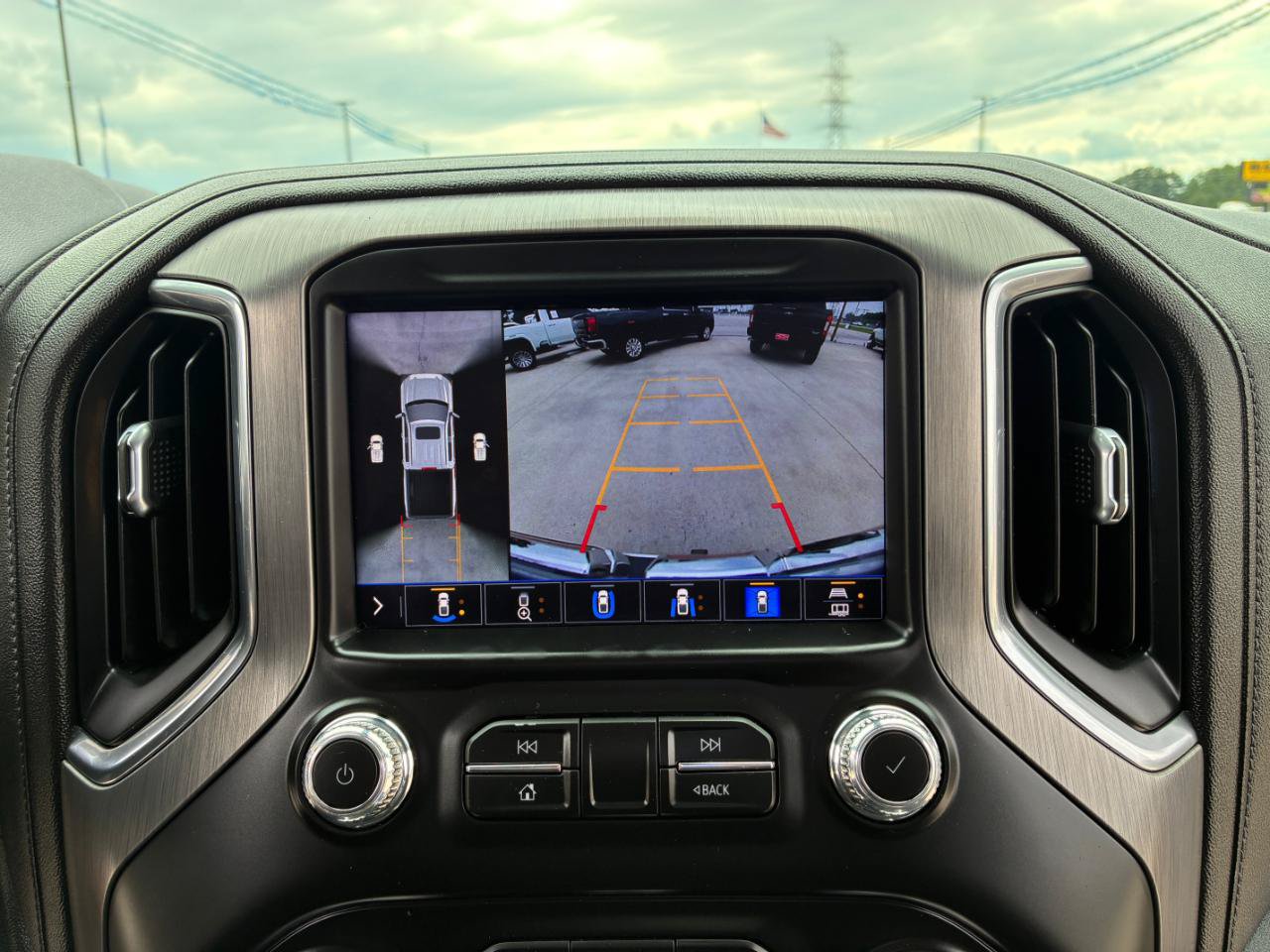 Used 2020 GMC Sierra 1500 Denali w/ Denali Ultimate Package AWD/4WD image 21