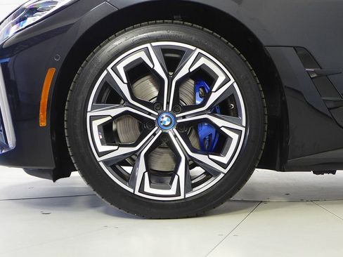 Certified 2023 BMW i4 M50 image 5