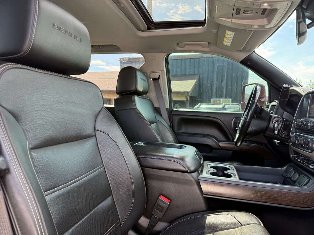 Used 2019 GMC Sierra 2500 Denali AWD/4WD image 29