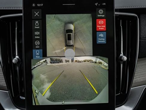 New 2026 Volvo XC90 B6 Plus w/ Protection Package Premier image 41