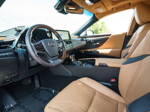 Used 2024 Lexus ES 350 w/ Luxury Package FWD image 6