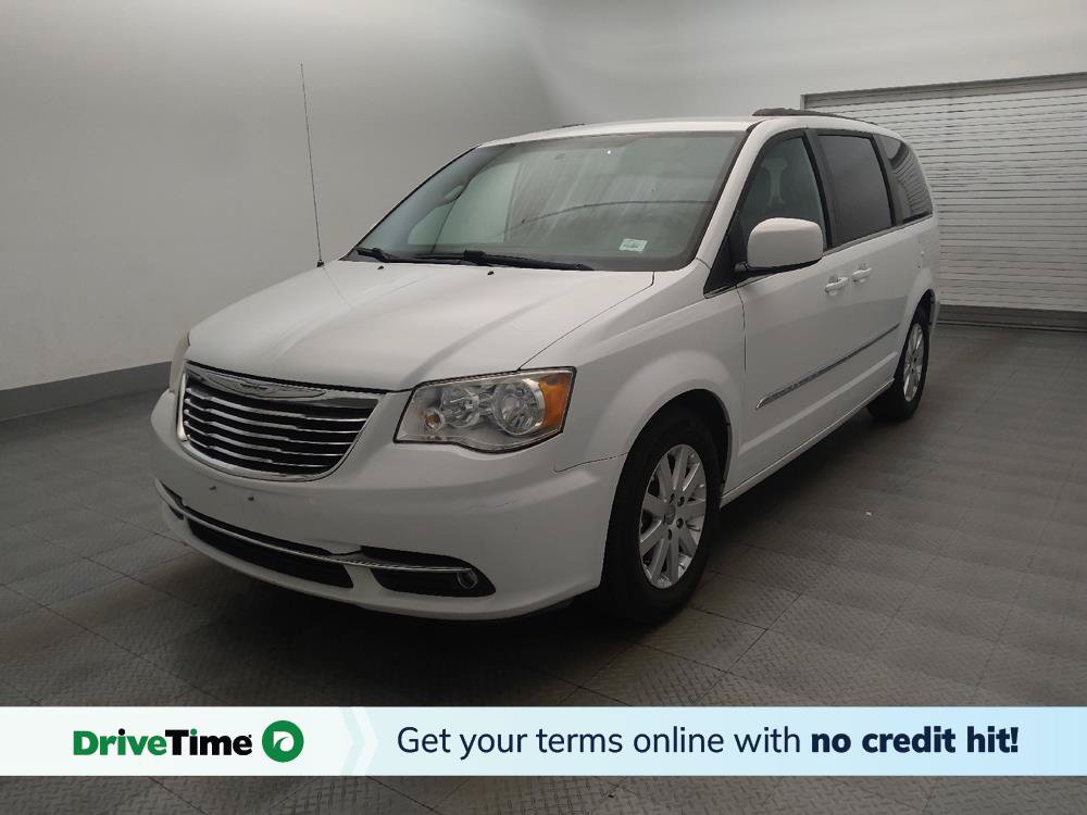 Used 2016 Chrysler Town & Country Touring FWD image 1