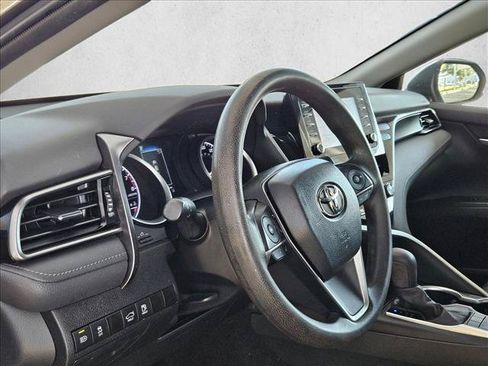 Used 2023 Toyota Camry LE FWD image 9