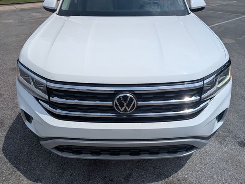 Used 2021 Volkswagen Atlas SE w/ Panoramic Sunroof Package FWD image 12