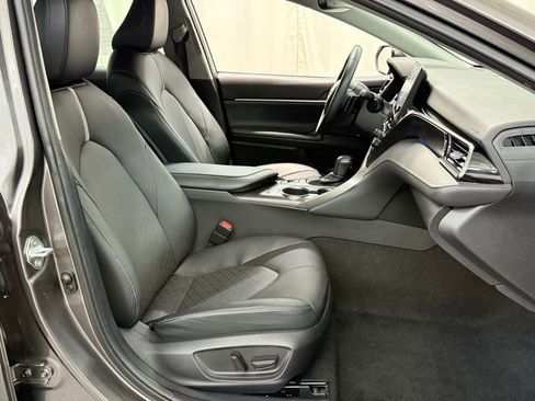 Used 2021 Toyota Camry XSE w/ Cold Weather Package image 27