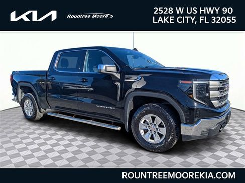 Used 2022 GMC Sierra 1500 SLE image 1