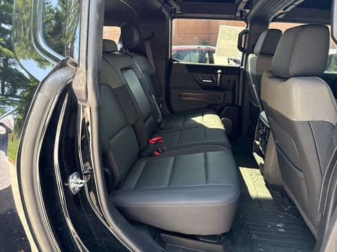 Used 2024 GMC Hummer EV 2X AWD/4WD image 29