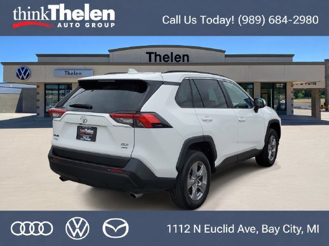 Used 2025 Toyota RAV4 XLE AWD/4WD image 4