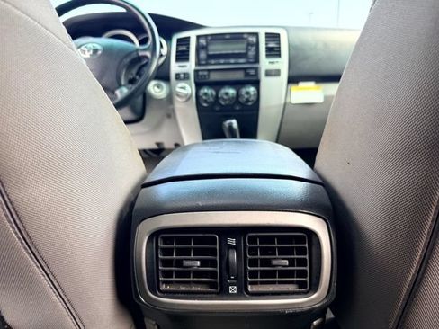 Used 2006 Toyota 4Runner SR5 AWD/4WD image 20