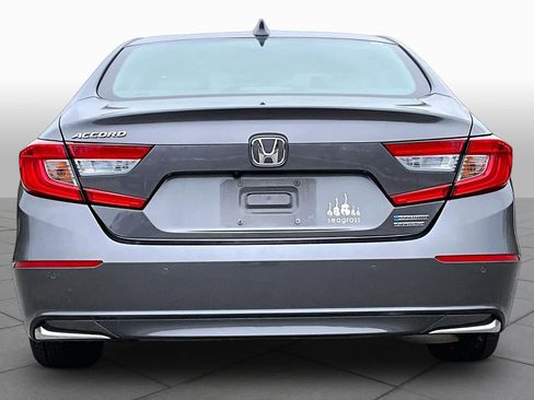Used 2019 Honda Accord Touring image 5