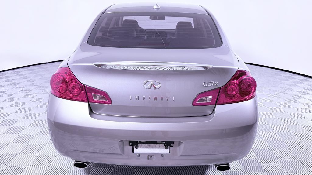 Used 2009 INFINITI G37 x Sedan w/ Premium Pkg AWD/4WD image 4