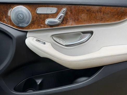 Used 2015 Mercedes-Benz C 300 4MATIC Sedan image 15