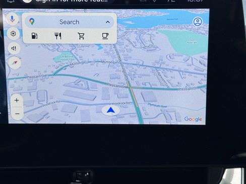 Used 2024 Chevrolet Corvette Stingray Convertible w/ 1LT image 17