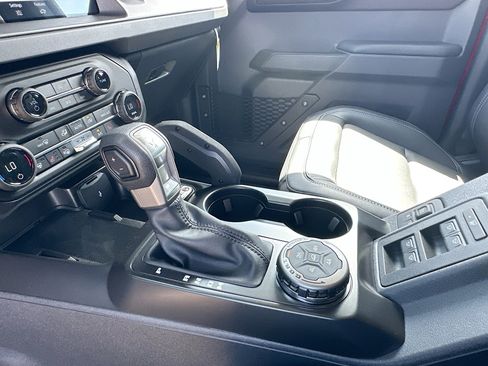New 2026 Ford Bronco Badlands AWD/4WD image 12