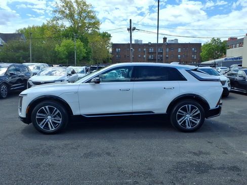 Certified 2024 Cadillac Lyriq Luxury w/ LPO, Floor Liner Package AWD/4WD image 8